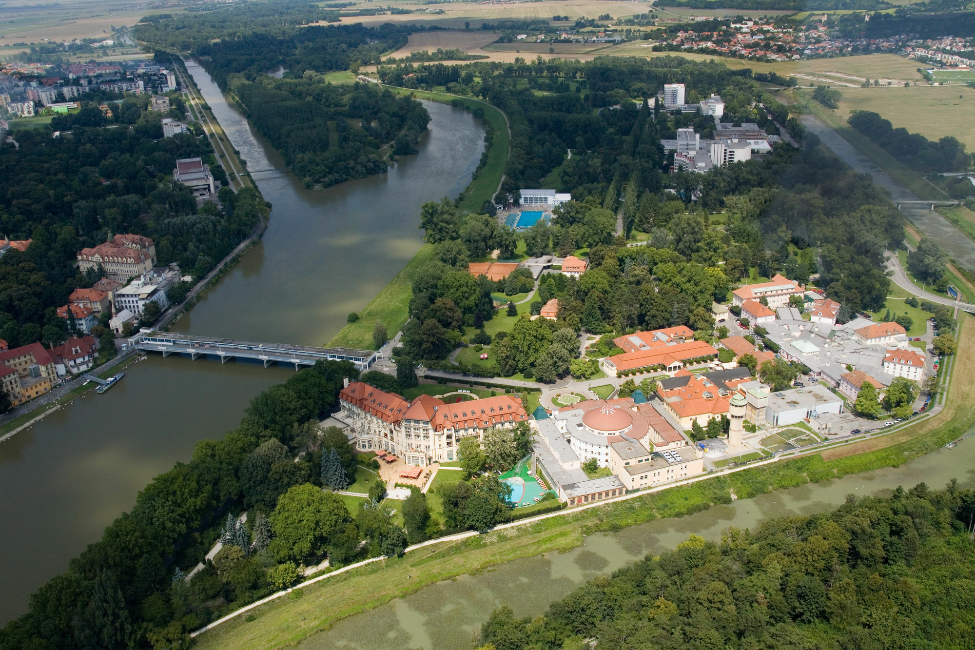 Ensana Pro Patria Hotel Piest'any Exterior photo